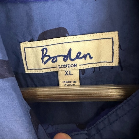 BODEN Men’s Size XL Shirt Button Down Long Sleeve Deer Pattern Print Blue - Picture 6 of 16